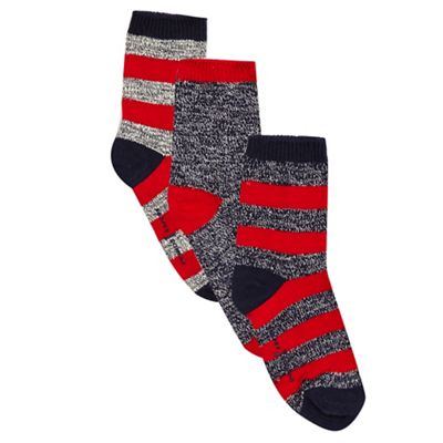J by Jasper Conran Pack of three boys' red striped print socks